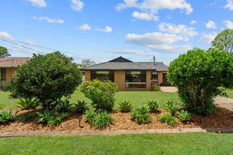 Buy House in Coutts Crossing with Outdoor Entertaining Space