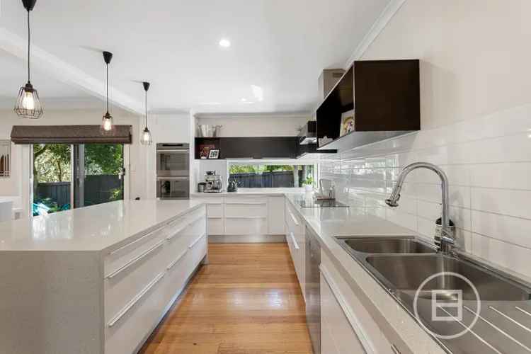 House For Sale in Melbourne, Victoria