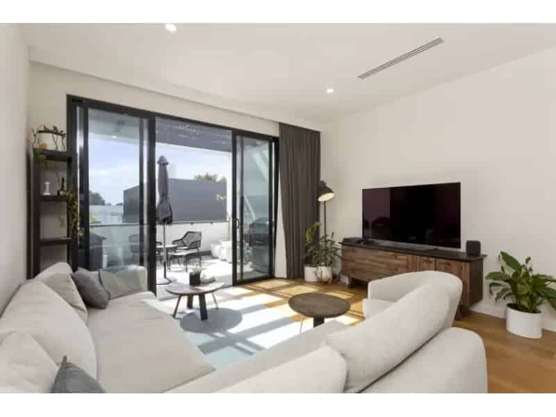 Stylish Lifestyle Living - Furnished Or Unfurnished