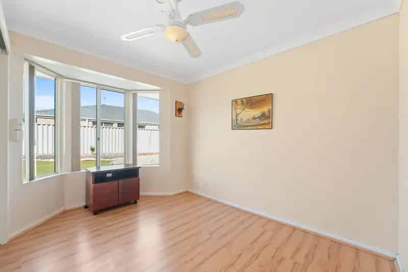 Charming Duplex in Prime Waikiki Location!