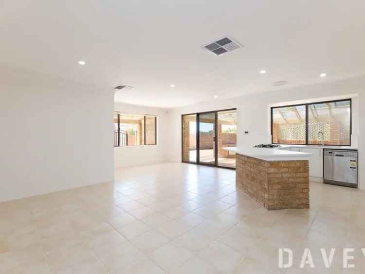 House For Rent in Joondalup, Western Australia