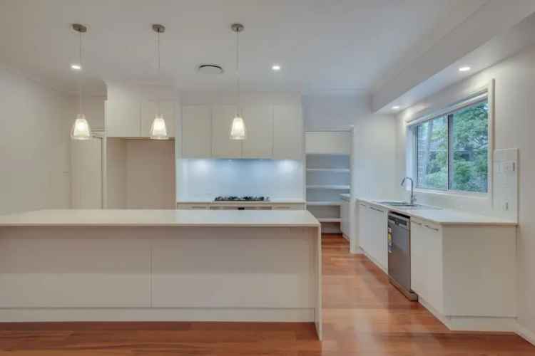 Lease Stunning Home in Beecroft with Gourmet Kitchen and Alfresco Deck