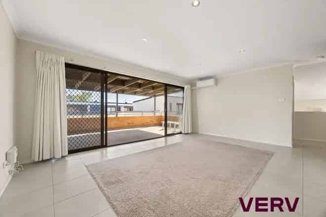 Apartment For Rent , District of Gungahlin, Australian Capital Territory