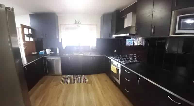 Beautiful 4-Bedroom, 2-Bathroom Family Home in the Heart of Para Vista