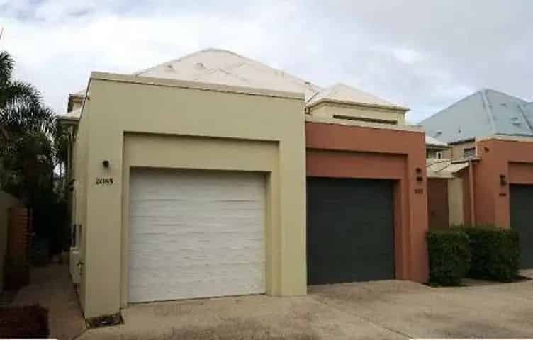 Real Estate For Lease - 2085 The Vistas Drive - Carrara , QLD