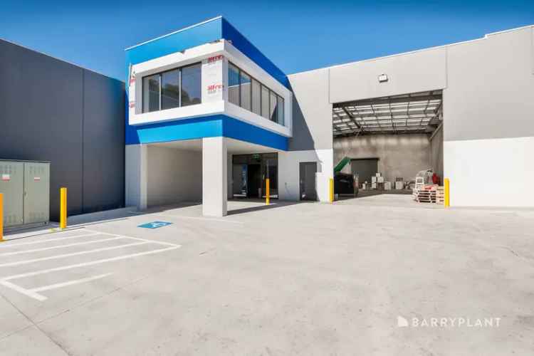 Buy rent warehouse spaces at Lakeside Northcorp with modern features