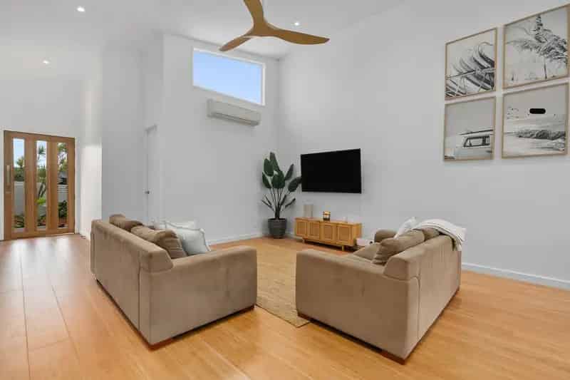 House For Sale - 20 Promenade Avenue, Bateau Bay NSW 2261