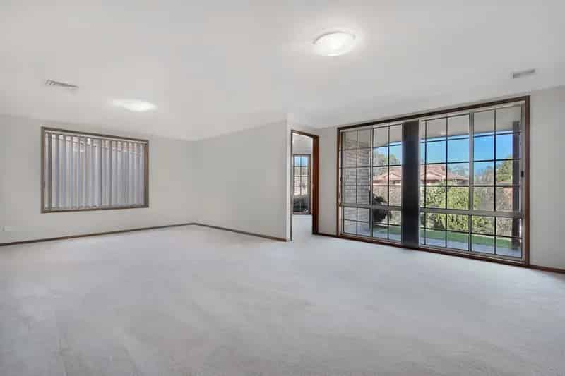 Real Estate For Lease - 15 Forest Glen - Cherrybrook , NSW