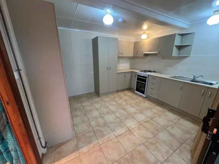 Lease Charming Flat in Moruya 1 Bedroom 1 Bathroom Including Utilities