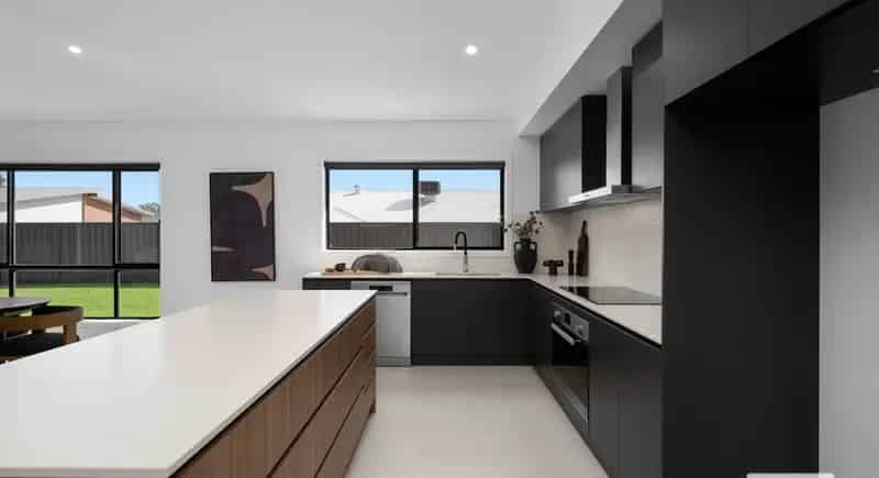 House For Sale , 36, Jennings Boulevard, City of Wodonga, Victoria