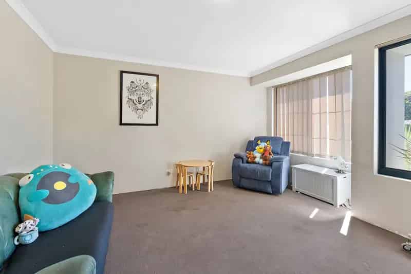 11 Chamberlain Street, Gosnells WA 6110 - House For Sale