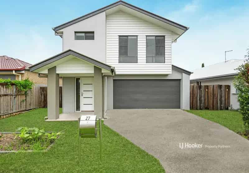 Buy double-storey house in Pallara with family-friendly features