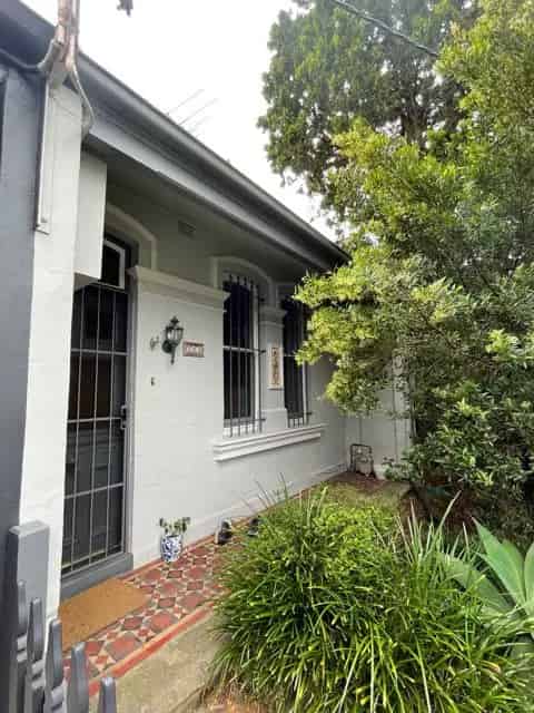 LEASED - HOLDING DEPOSIT RECEIVED