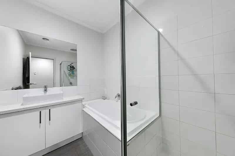 Block of units For Rent , 50, Green Island Avenue, Melbourne, Victoria