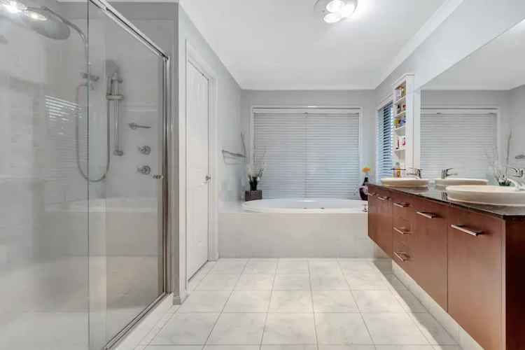 House For Sale in Melbourne, Victoria