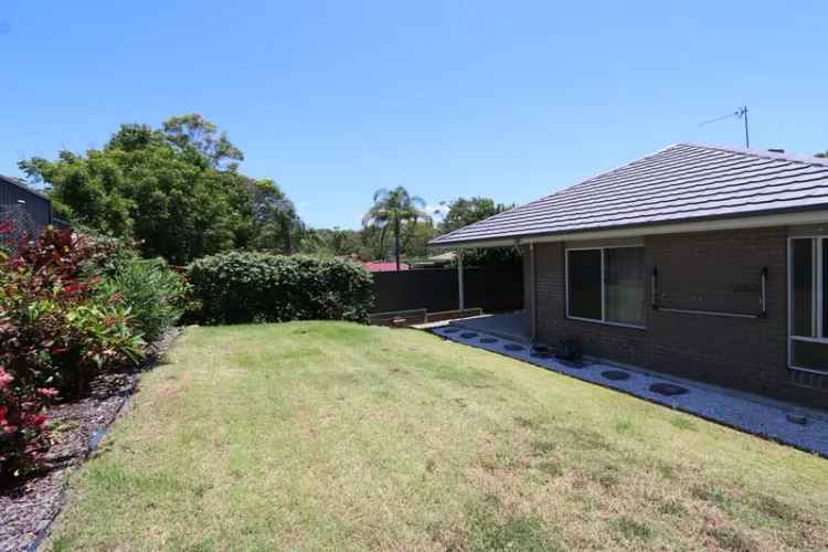 Gorgeous Family Home within Benowa State High School Catchment