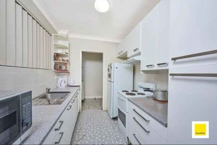 2 Bedroom 183m² Apartment in Sydney