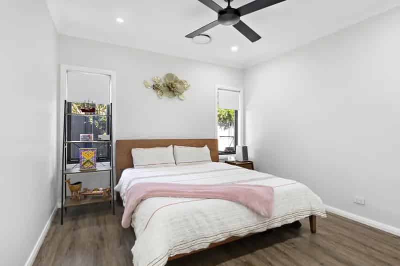 Real Estate For Lease - 4B Jones Street - Oran Park , NSW