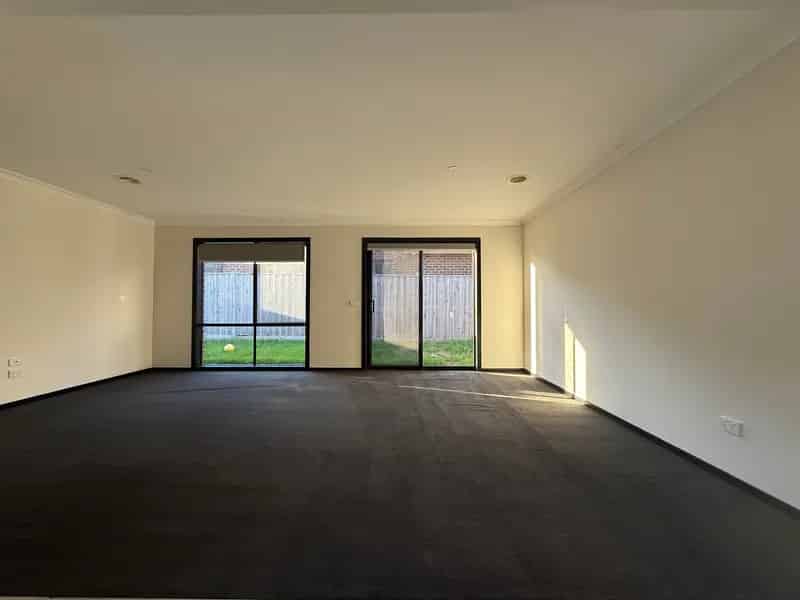 Stunning 5-Bedroom Home - A Perfect Family Retreat **UNDER APPLICATION**
