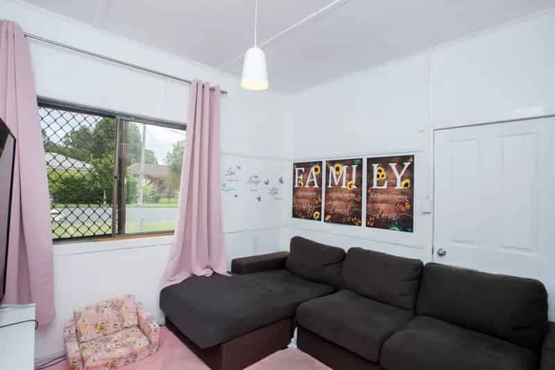 Hot property, don't miss this one!