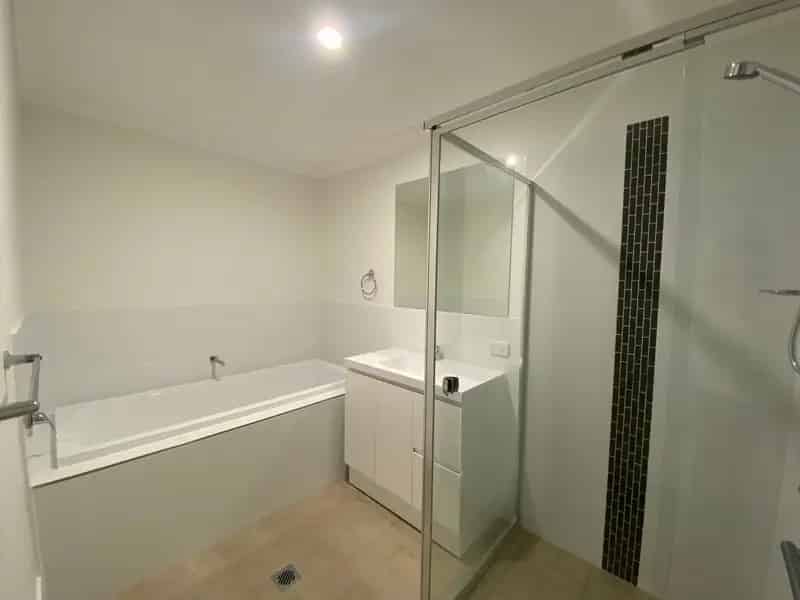 4 Bedroom Duplex in Josephs Gate