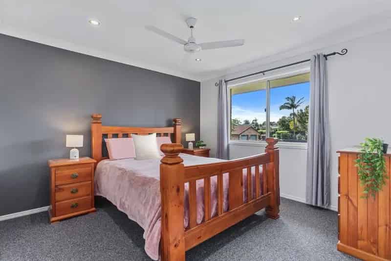 Duplex/Semi-detached For Sale - 1/6 Dunloy Court, Banora Point NSW 2486
