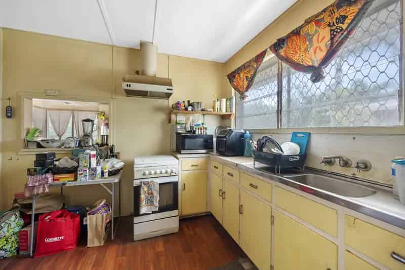 Rent Family Home in Vincent with Spacious Outdoor Area and Secure Parking