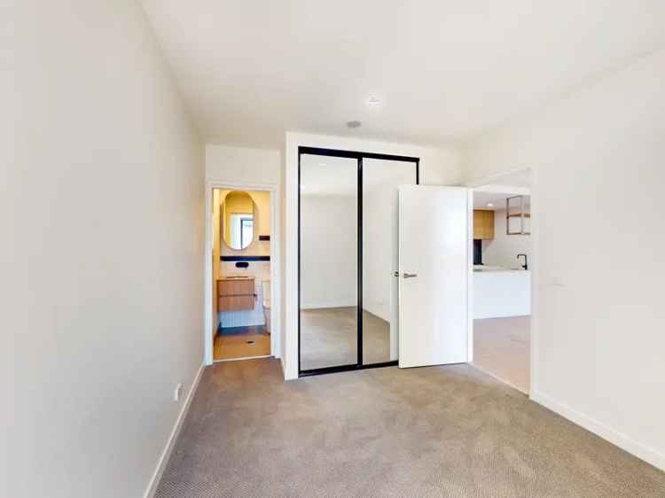 2 rooms apartment of 236 m² in Melbourne