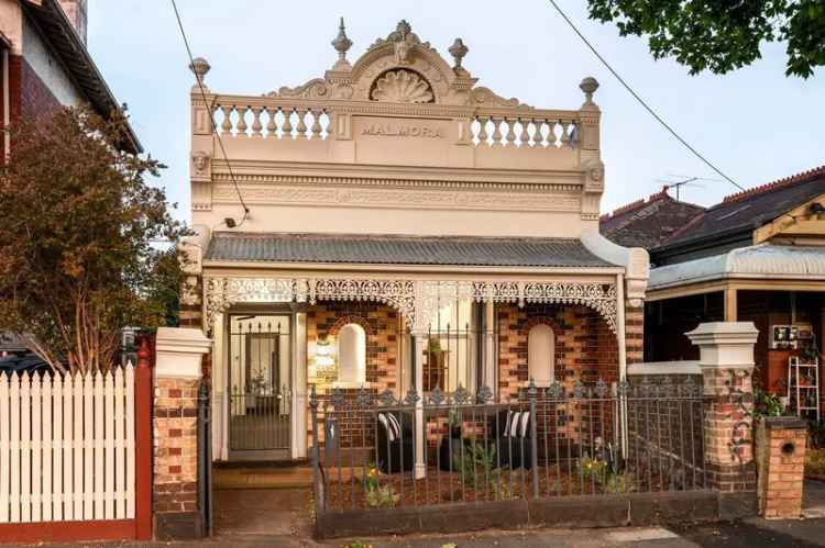 House For Sale in Melbourne, Victoria