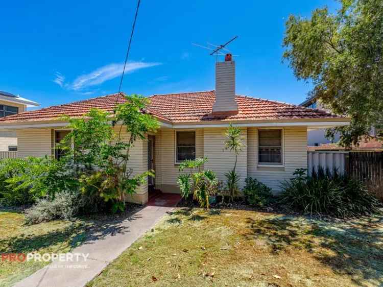 House For Sale in City of Stirling, Western Australia