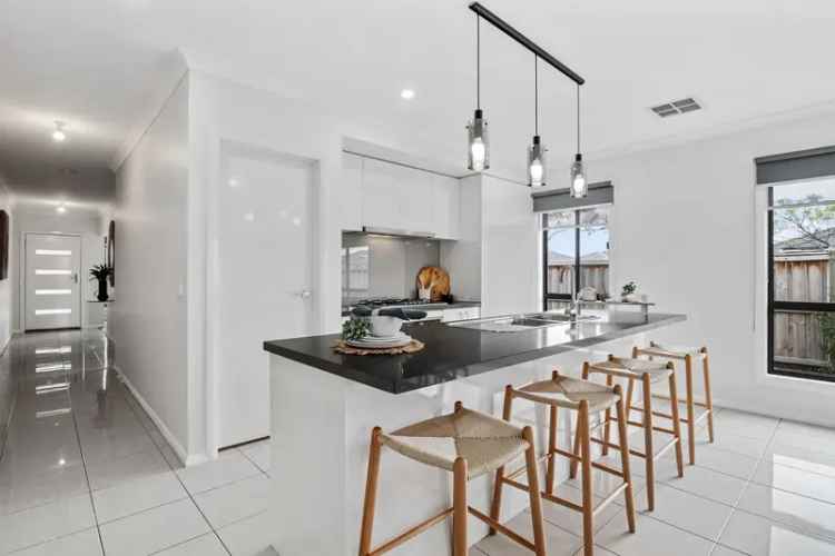 Contemporary Allure in the Clydevale Estate