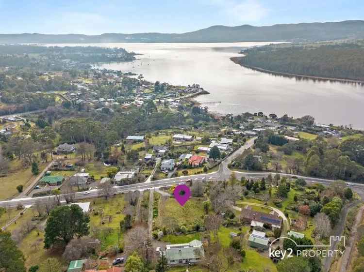 Elevated Block with Tamar River Views!