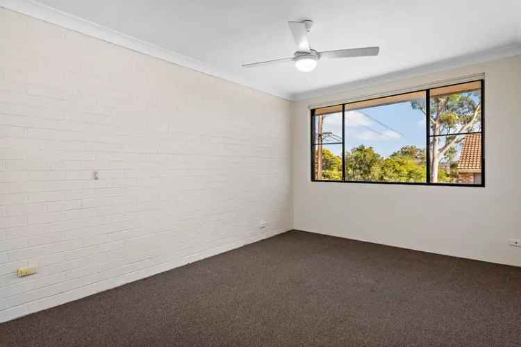 Real Estate For Sale - 1/19 Stewart Street - Campbelltown , NSW