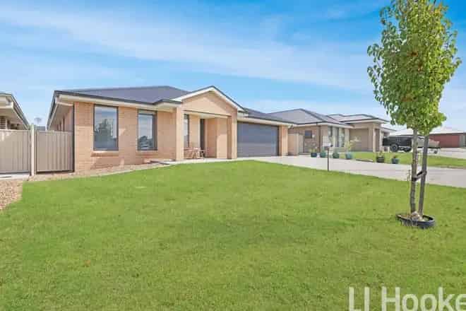 House For Sale , Bathurst, New South Wales