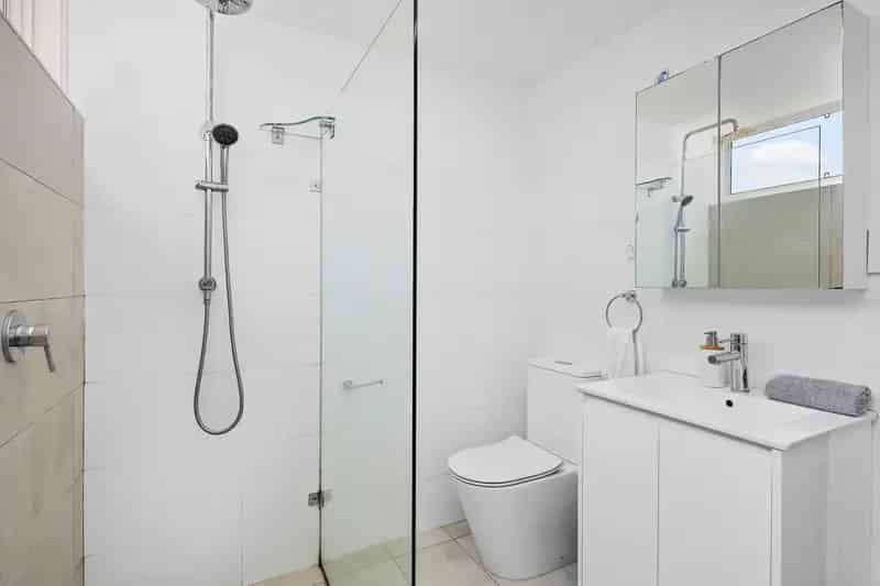 Buy Apartment in Maroubra Beach with Modern Features and Private Access