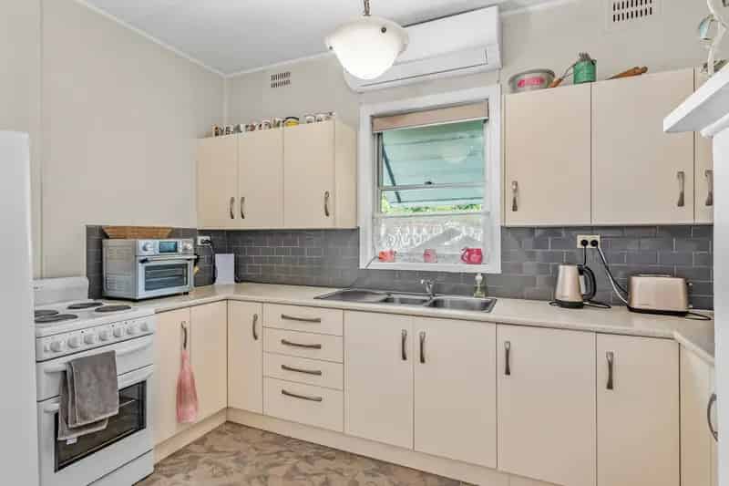 Buy Country Cottage in Prime Location with Charming Features