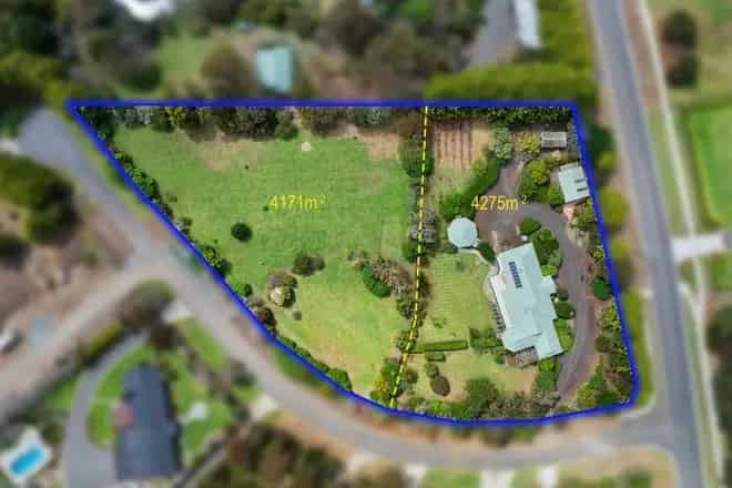 House For Sale , 2-10, Small Court, San Remo, Victoria