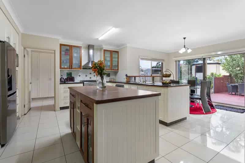 FAMILY LIVING ON A GRAND SCALE IN NORTH RISE ESTATE