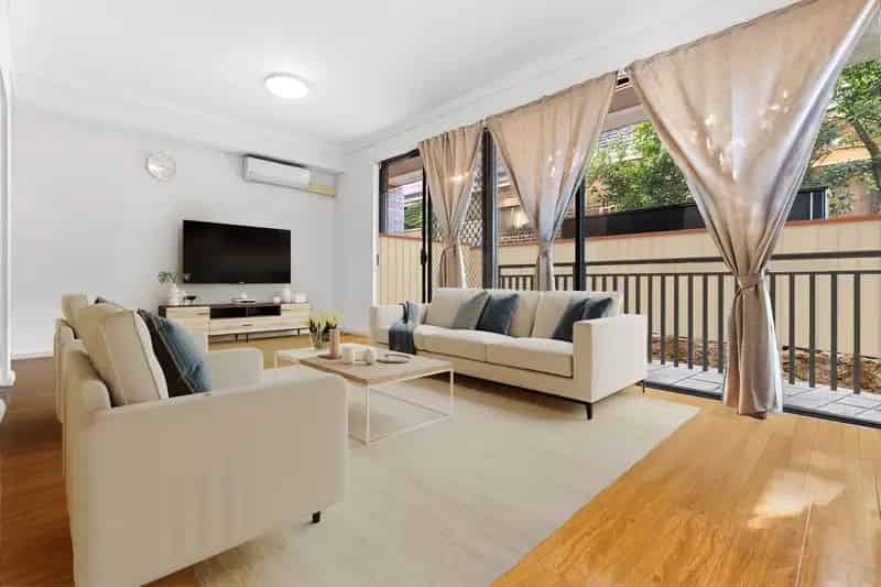 Modern Comfort and Lifestyle in a Prime Carlton Location