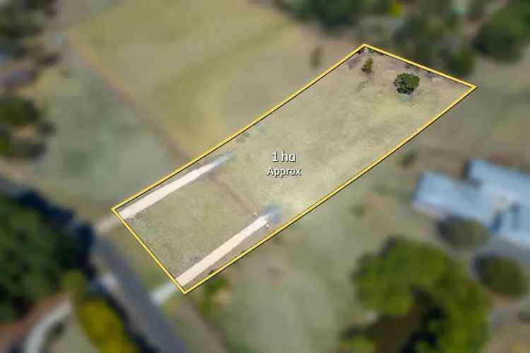 Buy acreage prime land in Macedon Ranges with stunning views