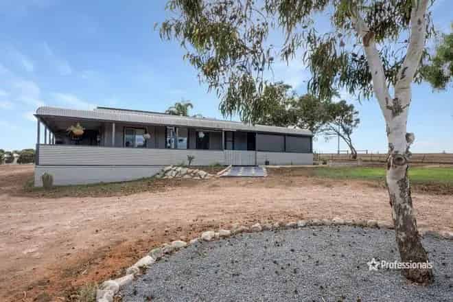 House For Sale , Shire of Irwin, Western Australia
