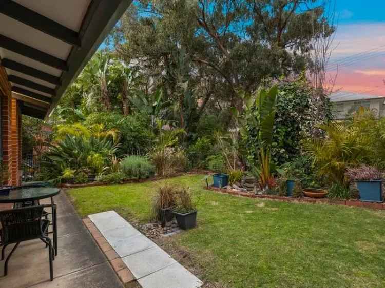 Rent Beautiful Home in Flagstaff Hill with Garden and Air Conditioning