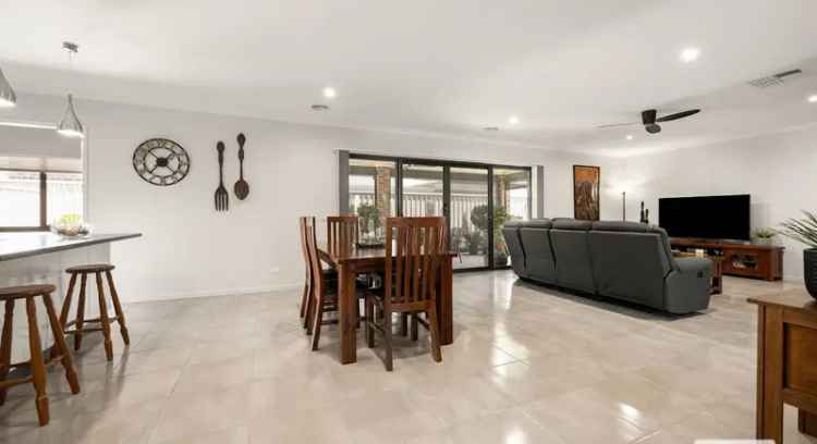 House For Sale in Wodonga, Victoria