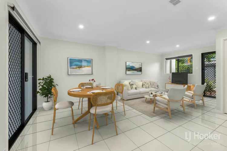 3 Bed Yarrabilba Townhouse Modern Features Family Home