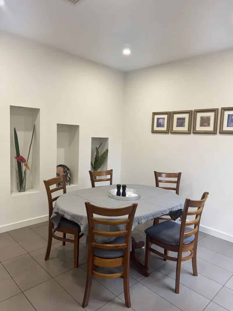 Modern Comfort in the Heart of Mawson Lakes