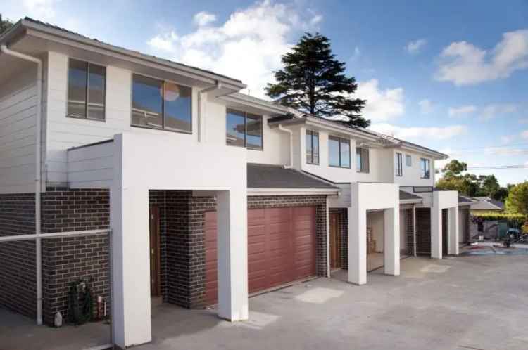 3 Bedroom Townhouse in Sydney near Grove Square