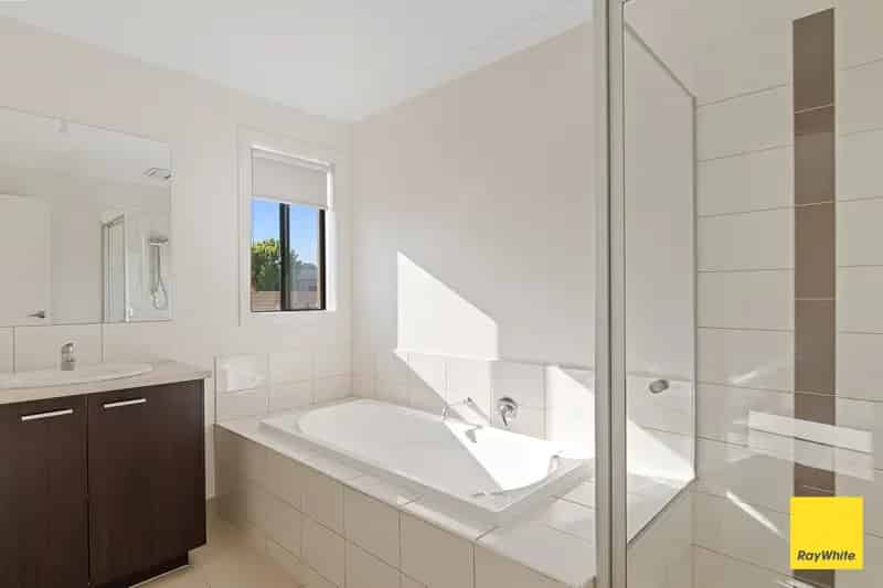 Spacious 4-Bedroom Family Home!