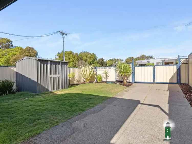 3-Bedroom Home with Large Garden and Parking South Fremantle