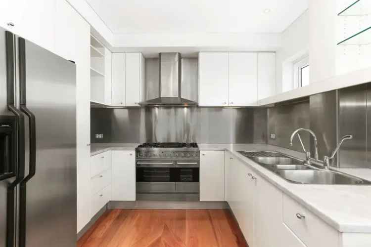 2 rooms apartment of 643 m² in Sydney