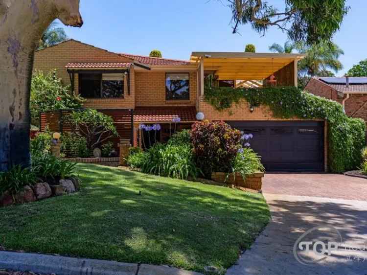 House For Sale in City of Canning, Western Australia